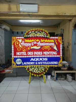 Papan Bunga di Pondok Benda